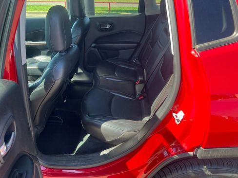 Used 2019 Jeep Compass Limited image 24