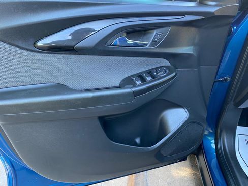 Used 2021 Chevrolet TrailBlazer LS image 26