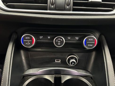 Used 2018 Alfa Romeo Stelvio Sport w/ Quick Order Package 22J Sport image 28