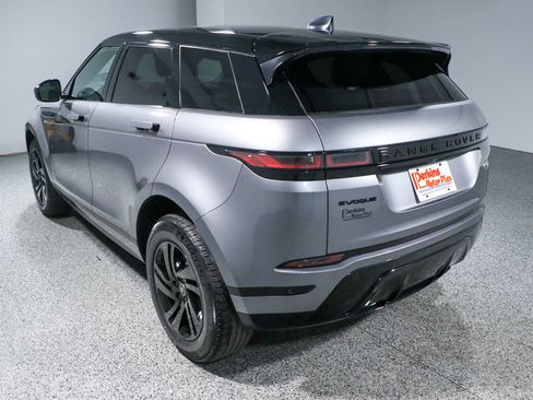 Used 2023 Land Rover Range Rover Evoque S image 9