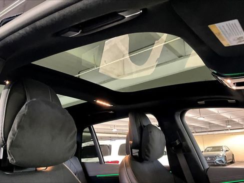 Used 2023 Mercedes-Benz EQS 580 4MATIC SUV image 13