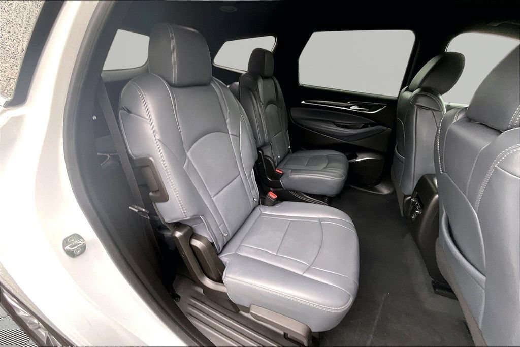 Used 2023 Buick Enclave Essence FWD image 28
