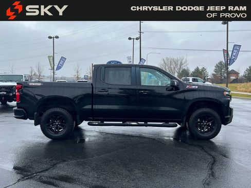 Used 2021 Chevrolet Silverado 1500 LT Trail Boss image 7