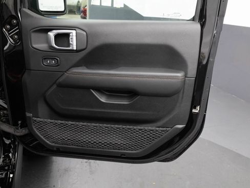 Used 2021 Jeep Wrangler Unlimited Rubicon w/ Trailer Tow Package image 41