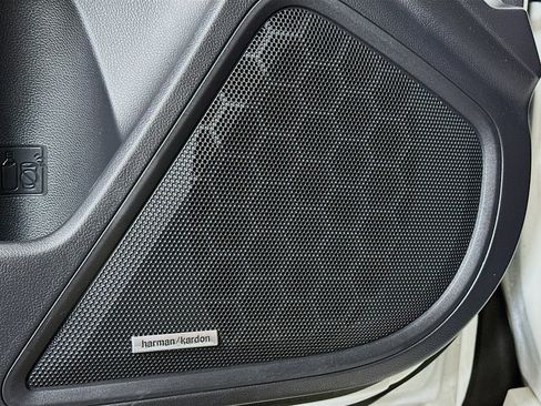 Used 2021 Subaru Legacy Touring XT image 19