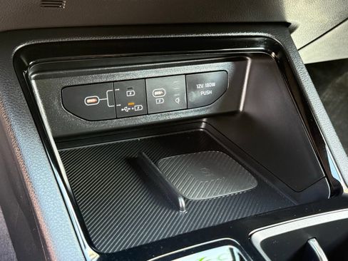 Used 2025 Kia K5 EX FWD image 33