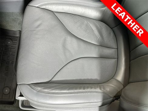 Used 2019 Lincoln Nautilus Reserve image 21