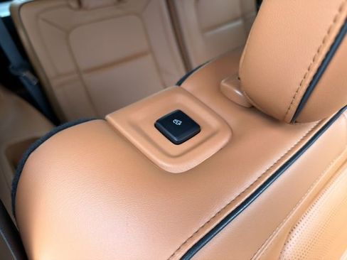 Used 2025 Lincoln Aviator Black Label image 13