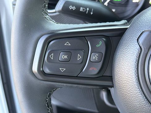 Used 2025 Jeep Wrangler Unlimited Rubicon 4xe w/ Safety Group AWD/4WD image 23