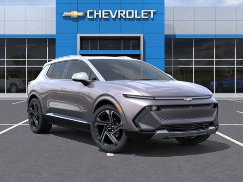 New 2025 Chevrolet Equinox EV LT w/ Convenience Package II image 7