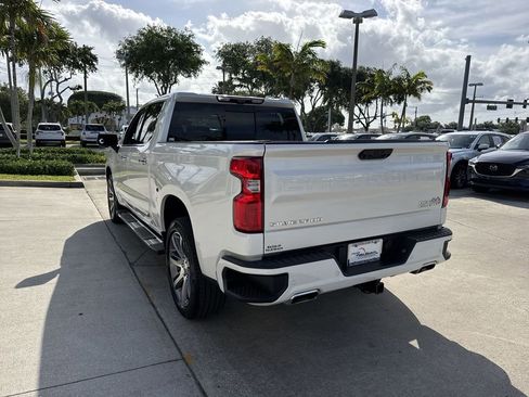 Used 2024 Chevrolet Silverado 1500 High Country w/ Technology Package AWD/4WD image 13