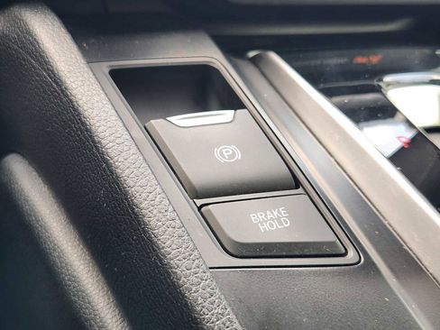 Used 2018 Honda CR-V LX image 21