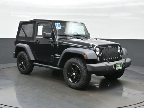 Used 2014 Jeep Wrangler Sport w/ Quick Order Package 24S AWD/4WD image 11