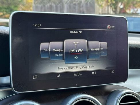 Used 2018 Mercedes-Benz GLC 300 4MATIC image 18