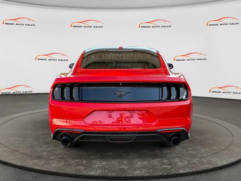 Used 2018 Ford Mustang Coupe w/ Equipment Group 101A RWD image 9