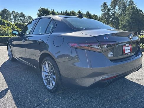 Used 2024 Alfa Romeo Giulia Ti image 7