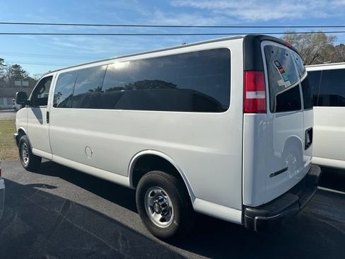 Certified 2024 Chevrolet Express 3500 LT w/ LT Preferred Equipment Group RWD image 6