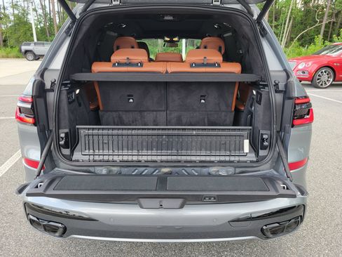 Used 2024 BMW X7 M60i w/ Executive Package AWD/4WD image 18