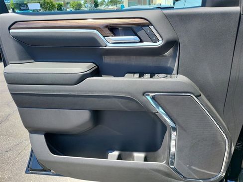 Certified 2024 Chevrolet Silverado 1500 LT Trail Boss w/ LPO, Dark Essentials Package AWD/4WD image 14