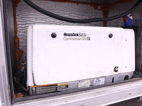 Used 2012 Ford E-450 and Econoline 450 Super Duty w/ PWR Locks & Windows Group RWD image 42