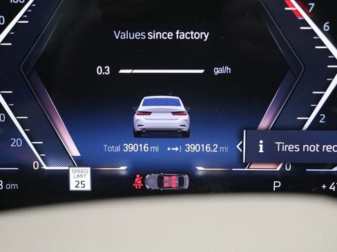 Used 2024 BMW 330i xDrive Sedan w/ Convenience Package image 22