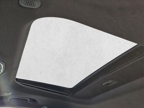 New 2025 Jeep Grand Cherokee Altitude image 17