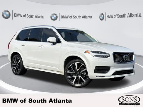 Used 2022 Volvo XC90 T6 Momentum w/ Climate Package AWD/4WD image 1
