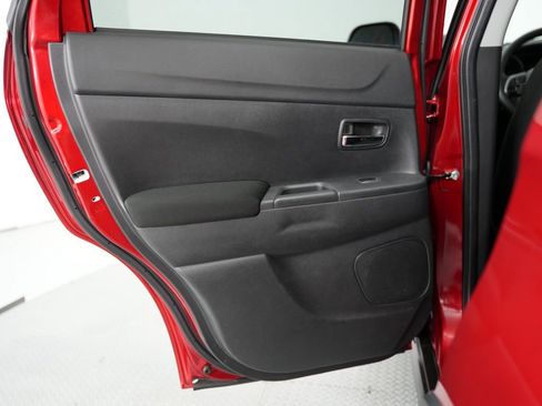 Used 2022 Mitsubishi Outlander Sport LE image 29