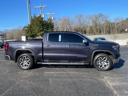 Certified 2022 GMC Sierra 1500 SLT w/ SLT Premium Package image 2