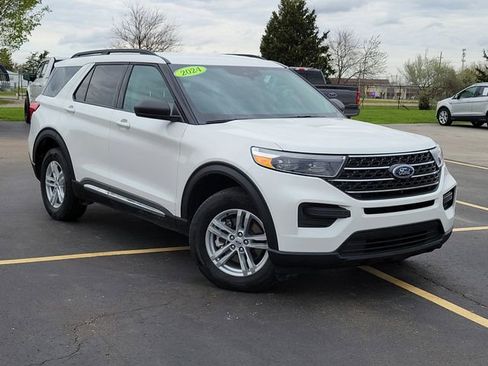 Used 2024 Ford Explorer XLT w/ Class IV Trailer Tow Package AWD/4WD image 31