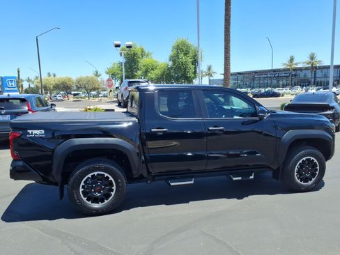 Certified 2024 Toyota Tacoma TRD Off-Road w/ TRD Off Road Upgrade Package AWD/4WD image 3