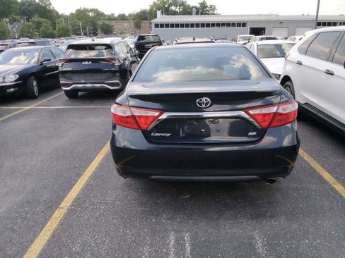 Used 2016 Toyota Camry SE w/ Protection Package (Q2) FWD image 7