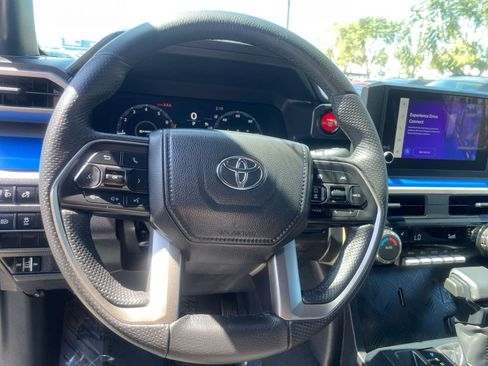 Used 2025 Toyota Tacoma TRD Off-Road image 29