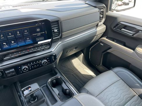 Used 2023 Chevrolet Silverado 1500 ZR2 w/ Technology Package AWD/4WD image 36