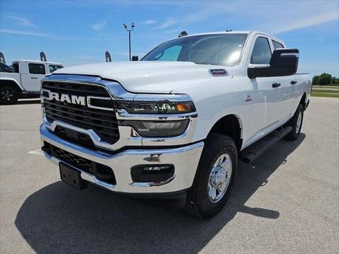 New 2026 RAM 2500 Tradesman AWD/4WD image 31