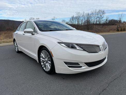 Used 2016 Lincoln MKZ AWD w/ Equipment Group 300A Reserve image 3