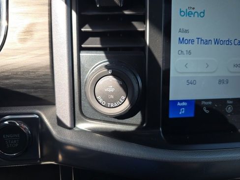 New 2025 Ford F150 Lariat w/ Equipment Group 501A Mid image 17