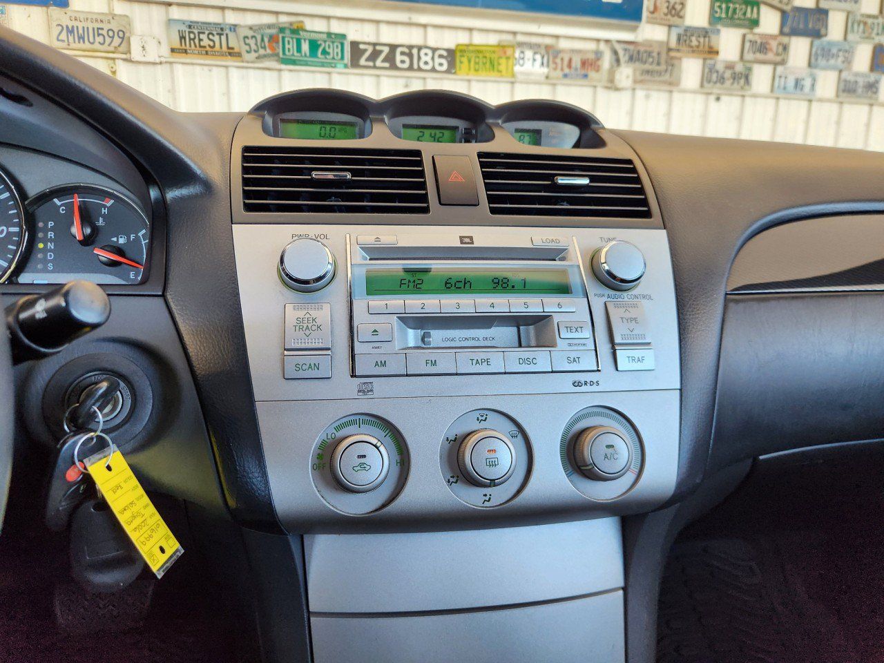 Used 2006 Toyota Solara SE w/ Convenience Pkg FWD image 8