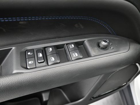 New 2026 Jeep Compass Latitude AWD/4WD image 13