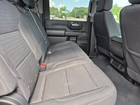 Used 2025 Chevrolet Silverado 2500 Custom AWD/4WD image 35