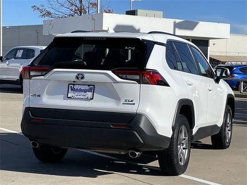 Used 2024 Toyota RAV4 XLE image 4