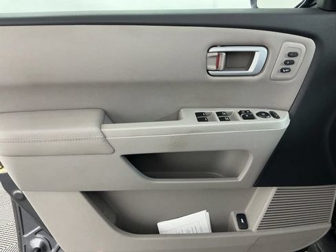 Used 2014 Honda Pilot Touring image 7