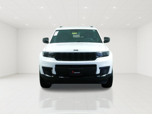 Used 2023 Jeep Grand Cherokee L Laredo AWD/4WD image 2