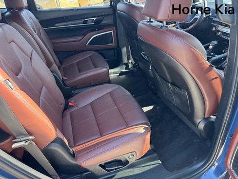 Certified 2024 Kia Telluride EX w/ EX Captain's Chair Package FWD image 28