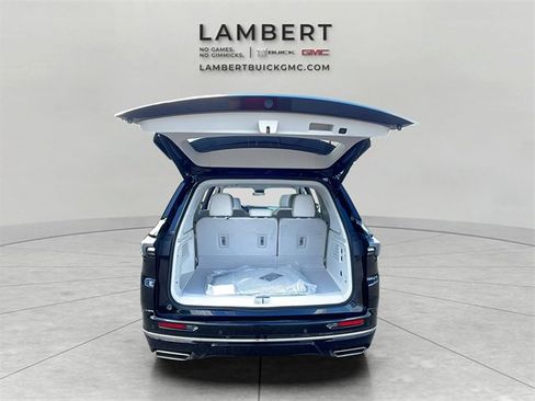 New 2026 Buick Enclave Avenir w/ Super Cruise Package image 9