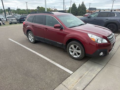 Used 2013 Subaru Outback 2.5i Limited w/ Popular Pkg 1B AWD/4WD image 4