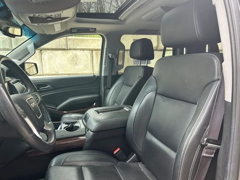 Used 2017 GMC Yukon SLT w/ Open Road Package image 2