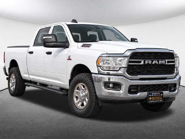 Used 2023 RAM 2500 Tradesman w/ Chrome Appearance Group AWD/4WD image 2