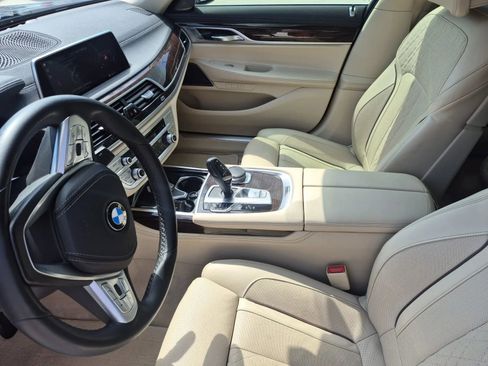 Used 2019 BMW 750i xDrive AWD/4WD image 18
