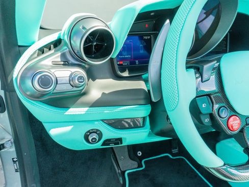 Used 2023 Ferrari F8 Tributo image 76